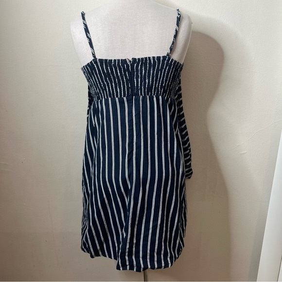 Dynamite | Tie Dress - Picture 2 of 5